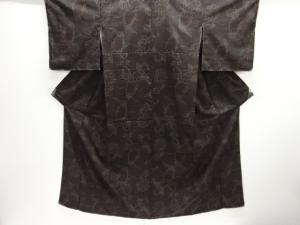 未使用品　牡丹に葡萄唐草模様織出し手織り紬着物